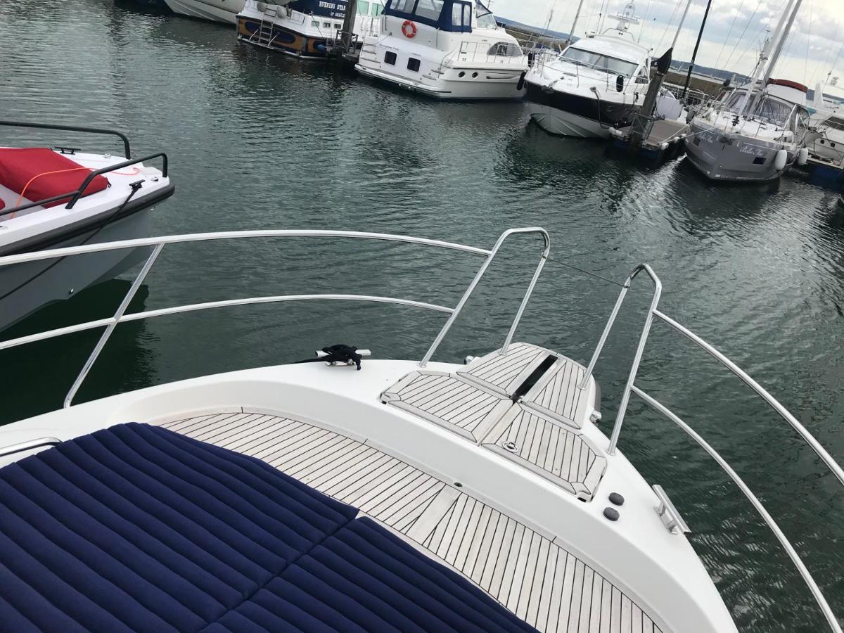 利明顿 Adelphi B A Delightful 6 Berth Boat酒店 外观 照片